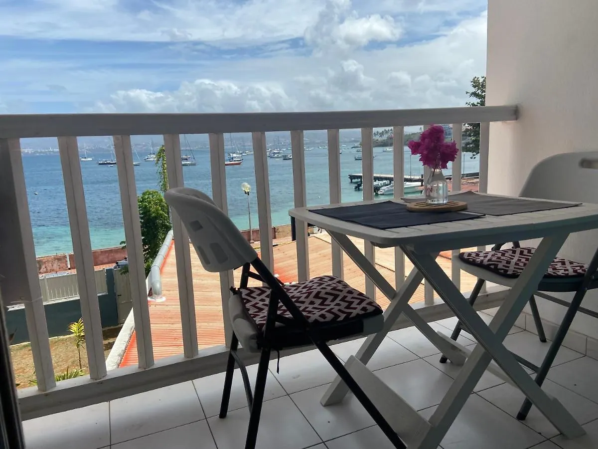 STUDIO 3 ILETS PIEDS DANS L EAU et PISCINE Les Trois-Ilets Martinique